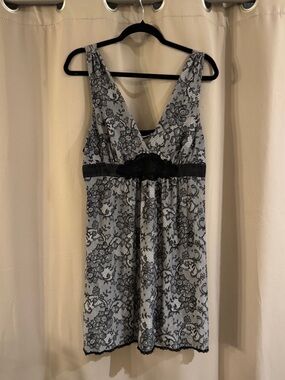 Studio Donatella Black Lace-Trim Floral Sleep Chemise